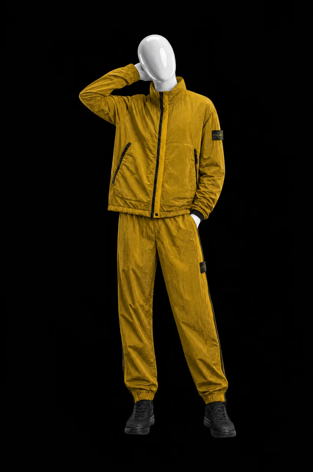 Stone Island — Look 01